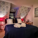 Maison Seki -adults Only 4*